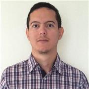 Profesor con experiencia en clases para niños y adultos